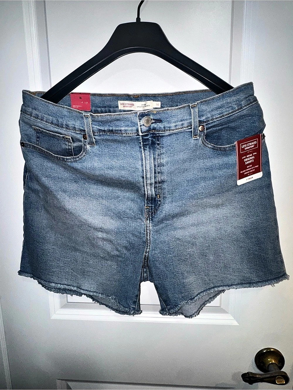 Levi Strauss Signature Denim Jean Shorts Blue Size 16 NWT